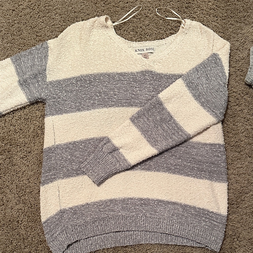 Light weight grey and white sweater